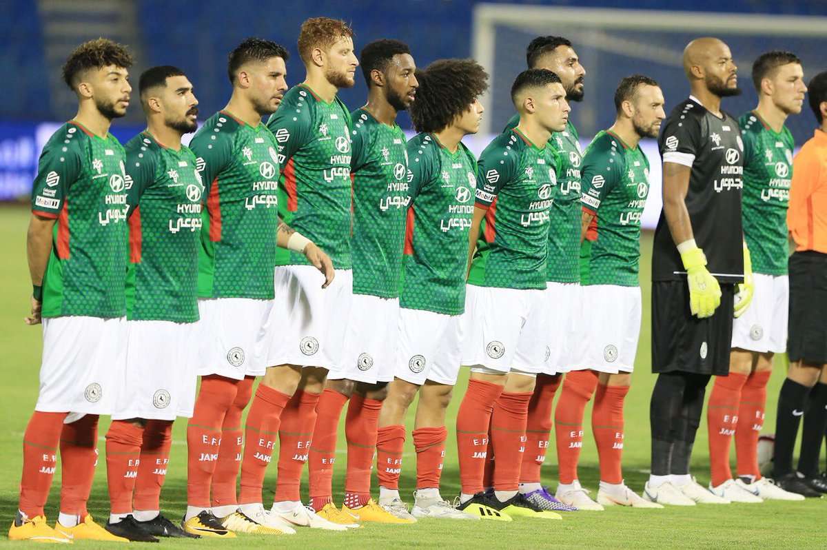 لاعبو الاتفاق 