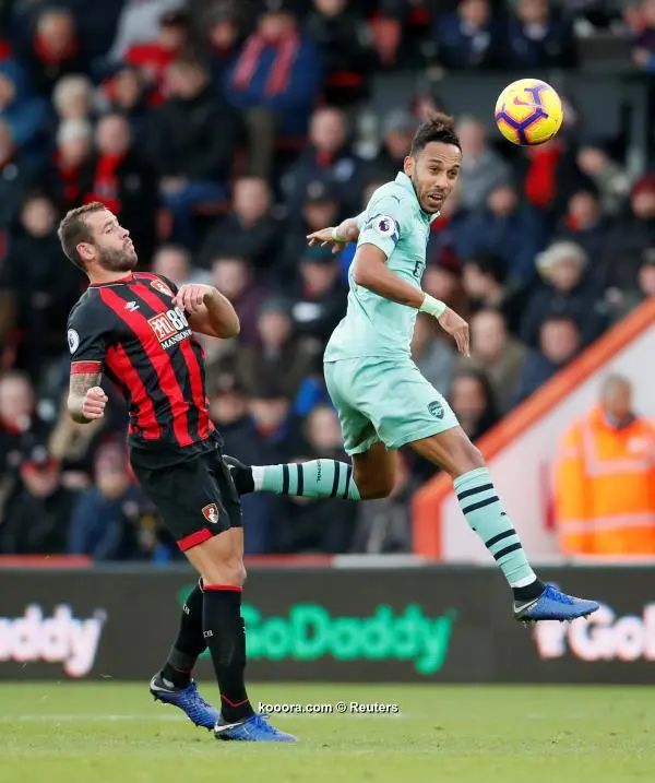 ?i=reuters%2f2018-11-25%2f2018-11-25t150611z_739318961_rc1ef822f700_rtrmadp_3_soccer-england-bou-ars_reuters
