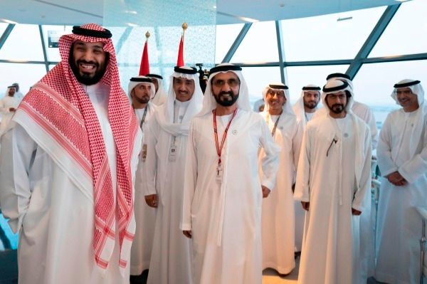  محمد بن راشد ومحمد بن سلمان خلال متابعة السباق