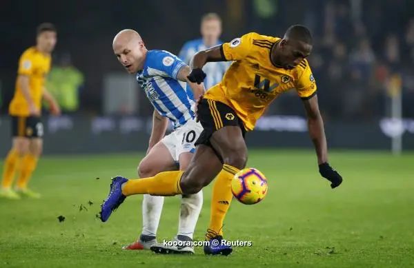 ?i=reuters%2f2018-11-25%2f2018-11-25t172712z_671297679_rc1c56e45ff0_rtrmadp_3_soccer-england-wlv-hdd_reuters
