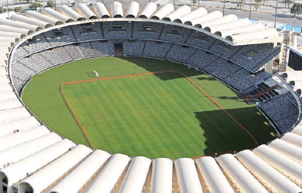 ملعب الشيخ زايد في أبو ظبي