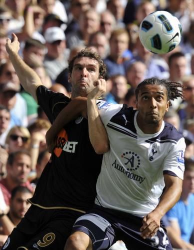 2010-08-28t155804z_01_tob504_rtridsp_3_soccer-england_reuters