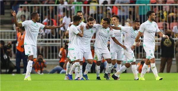 لاعبو الأهلي