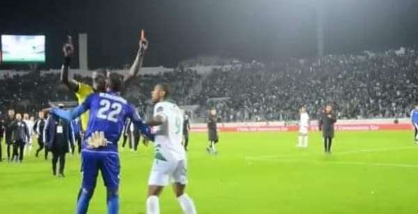 لحظة طرد ياجور 