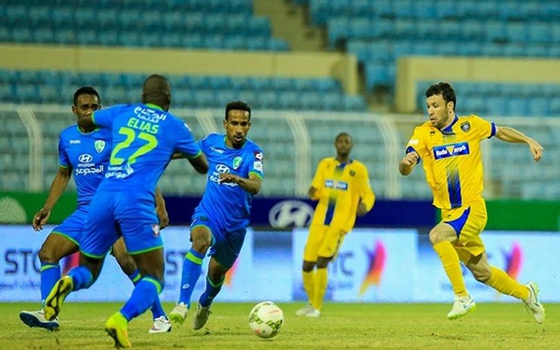 من لقاء سابق بين التعاون والفتح