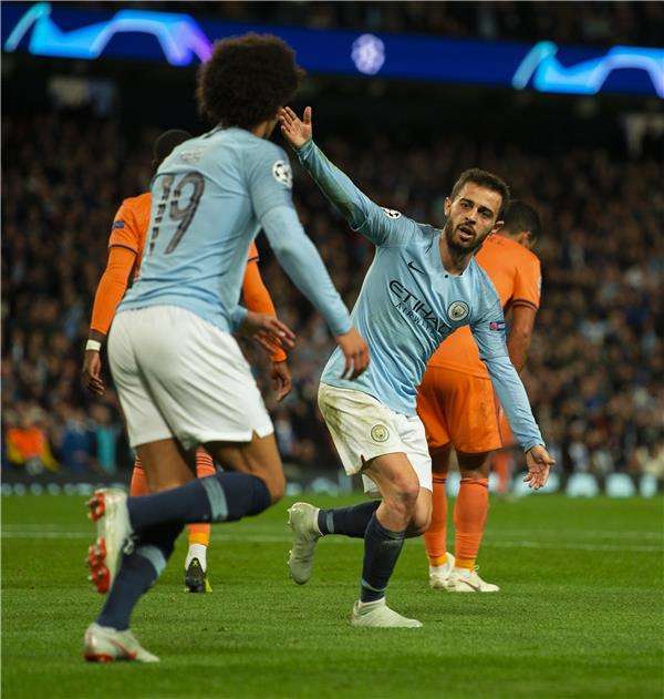 سيلفا من لقاء الذهاب 