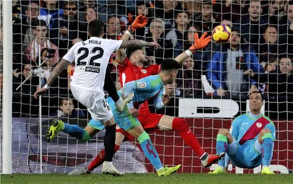 من لقاء  فالنسيا ورايو فاليكانو