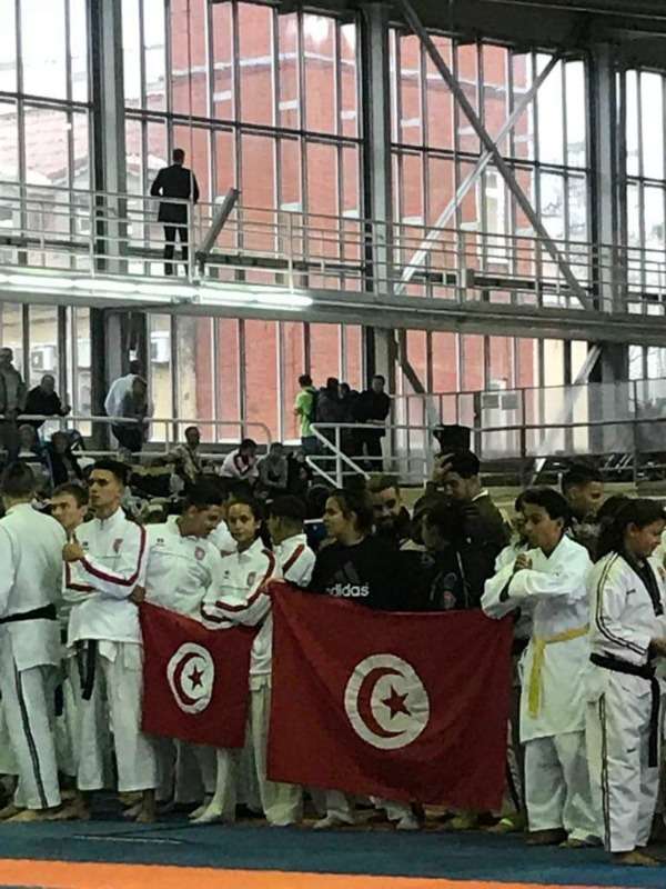 جانب من التتويج