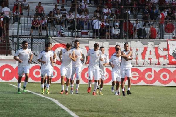 لاعبو اتحاد سيدي بلعباس