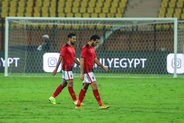 لاعبو الأهلي 