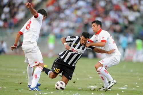 2010-08-29t174151z_01_rom104_rtridsp_3_soccer_reuters