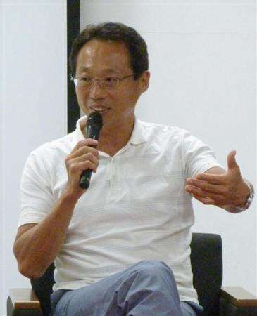 السيد أوكادا تحدث عن هذا الموضوع في مدينة ساكاي اليابانية