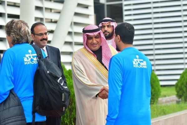 جانب من وصول البعثة