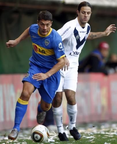 2010-08-29t225105z_01_bas110_rtridsp_3_soccer-latam_reuters