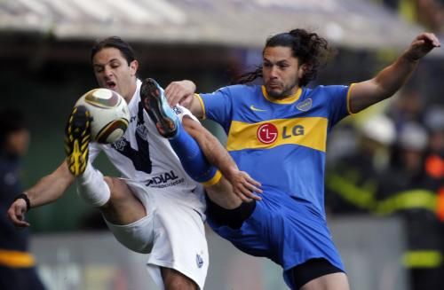 2010-08-29t214743z_01_bas105_rtridsp_3_soccer-latam_reuters