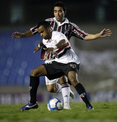 2010-08-29t225750z_01_rjo107_rtridsp_3_soccer-latam_reuters