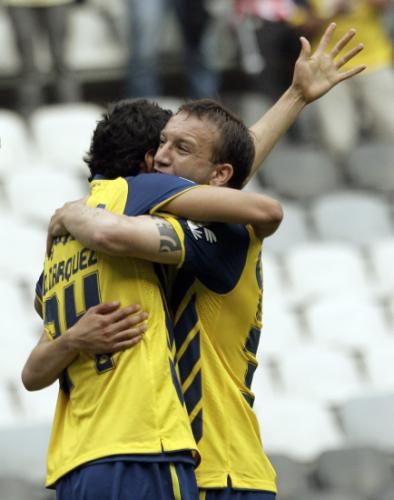 2010-08-30t004228z_01_hnr06_rtridsp_3_soccer-latam_reuters