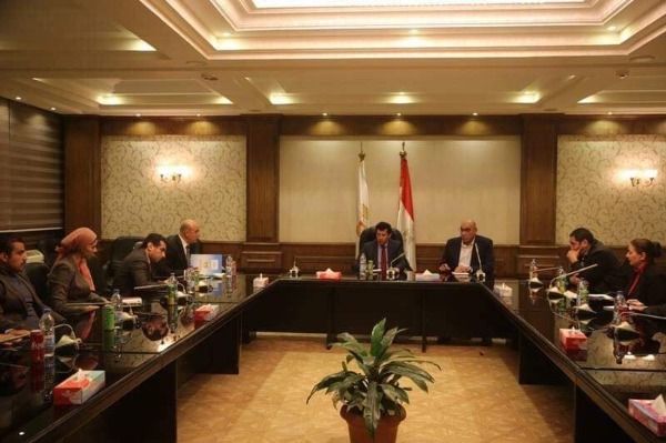 من الاجتماع