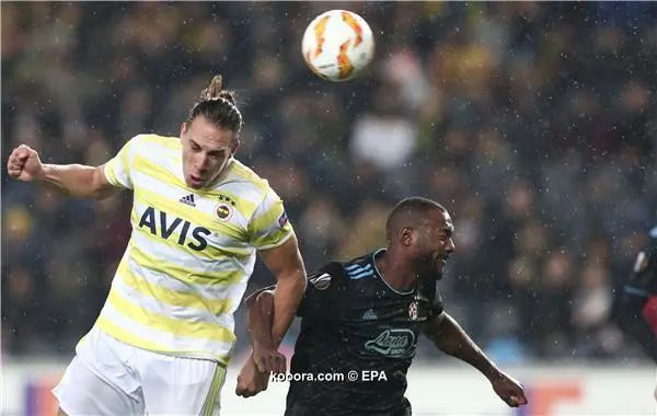 ?i=epa%2fsoccer%2f2018-11%2f2018-11-29%2f2018-11-29-07197960_epa