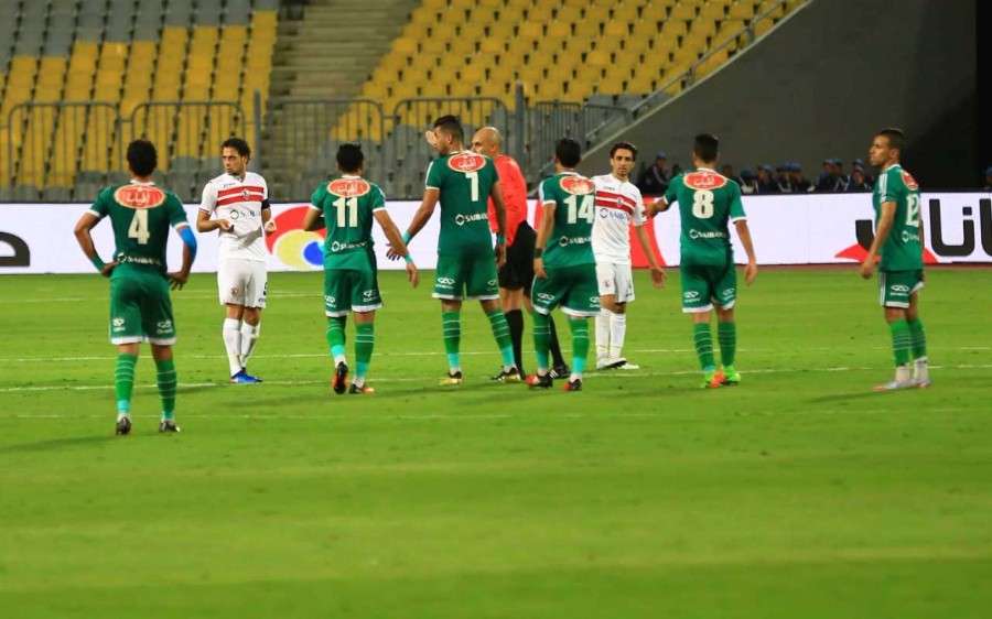 جانب من مواجهة سابقة بين الفريقين