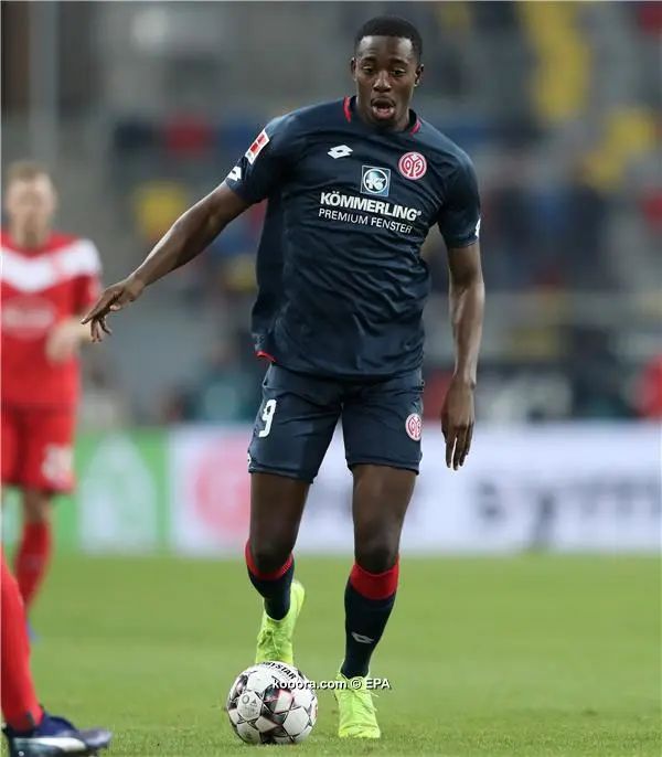 ?i=epa%2fsoccer%2f2018-11%2f2018-11-30%2f2018-11-30-07200423_epa