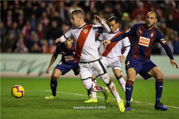 ?i=epa%2fsoccer%2f2018-11%2f2018-11-30%2f2018-11-30-07200576_epa