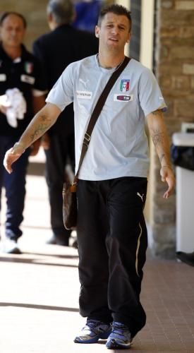 2010-08-31t110430z_01_sre109_rtridsp_3_soccer-euro_reuters
