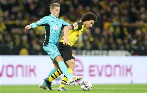 ?i=epa%2fsoccer%2f2018-12%2f2018-12-01%2f2018-12-01-07201637_epa