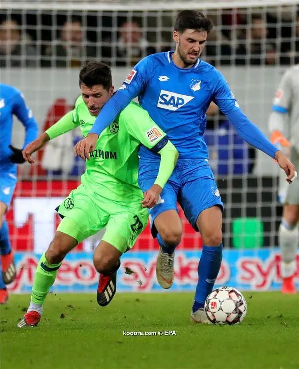 ?i=epa%2fsoccer%2f2018-12%2f2018-12-01%2f2018-12-01-07202422_epa