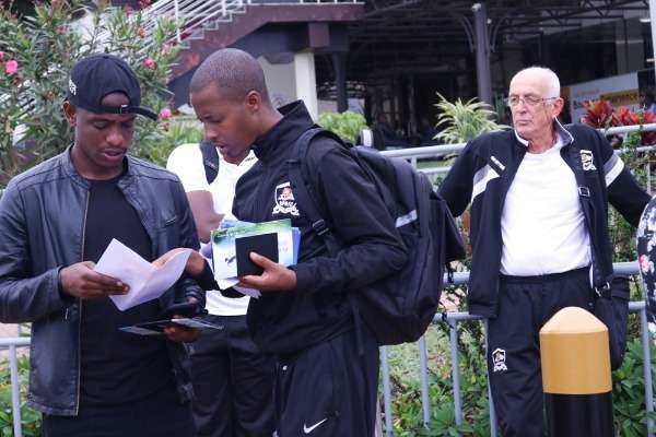 من مغادرة بعثة  الجيش الرواندي لكيغالي 