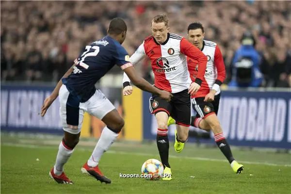 ?i=epa%2fsoccer%2f2018-12%2f2018-12-02%2f2018-12-02-07203885_epa