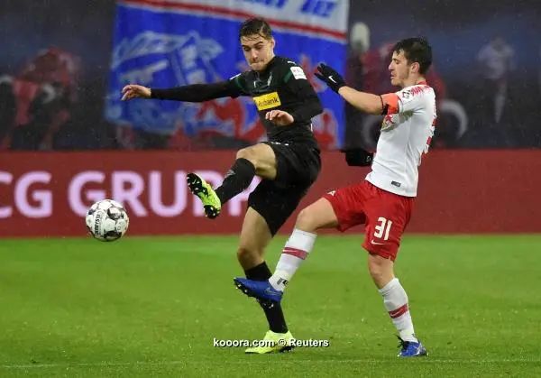 ?i=reuters%2f2018-12-02%2f2018-12-02t163033z_145920032_rc16af0d8b80_rtrmadp_3_soccer-germany-rbl-bmg_reuters