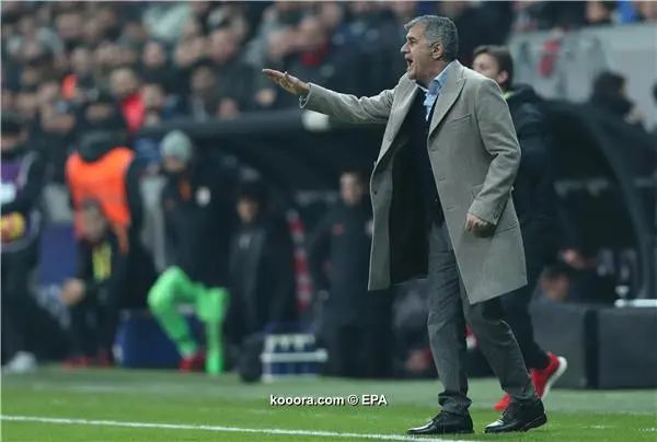 ?i=epa%2fsoccer%2f2018-12%2f2018-12-02%2f2018-12-02-07204508_epa