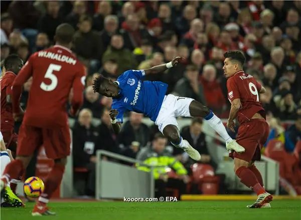 ?i=epa%2fsoccer%2f2018-12%2f2018-12-02%2f2018-12-02-07204353_epa