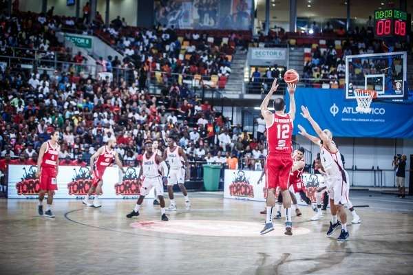 من مباراة اليوم بين تونس وأنجولا