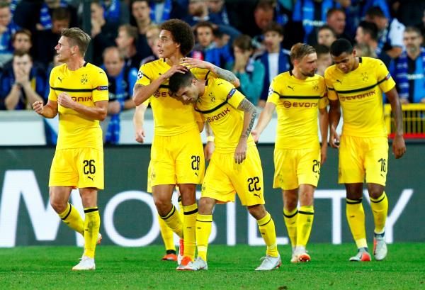 بوليسيتش مع لاعبي دورتموند