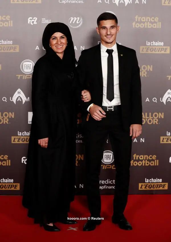 ?i=reuters%2f2018-12-03%2f2018-12-03t181227z_1700928733_rc1342f0c190_rtrmadp_3_soccer-ballon_reuters