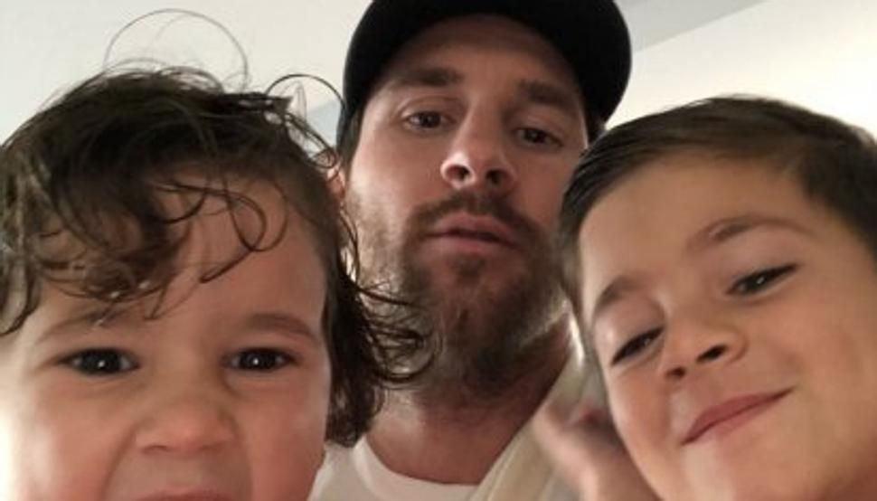 img_rtorello_20181204-074558_imagenes_md_otras_fuentes_messi_con_sus_hijos-kFtH-U4533359448714z-980x554@MundoDeportivo-Web