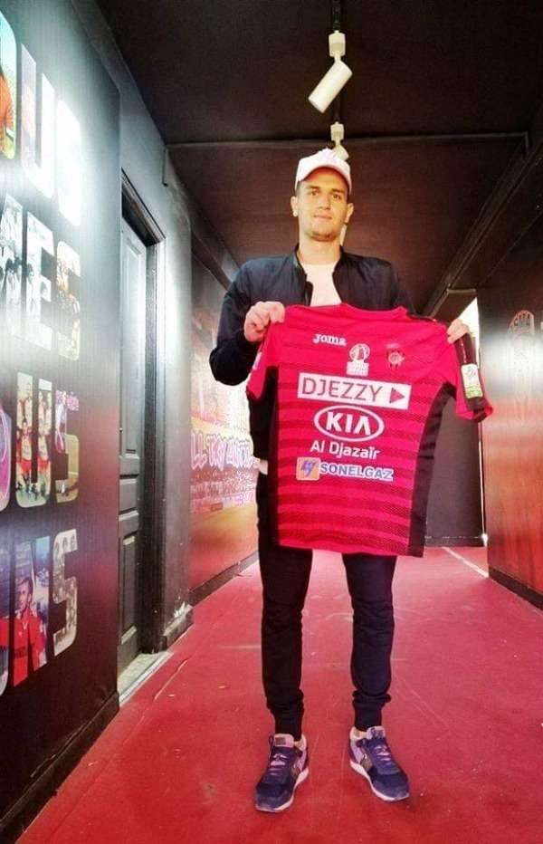 جانب من تقديم اللاعب