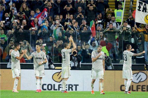 لاعبو يوفنتوس 