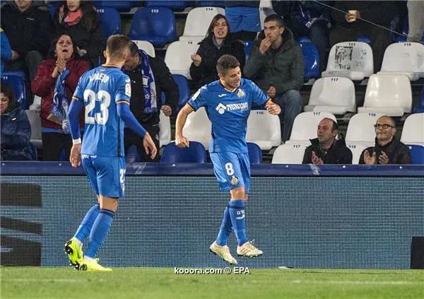 ?i=epa%2fsoccer%2f2018-12%2f2018-12-04%2f2018-12-04-07208649_epa