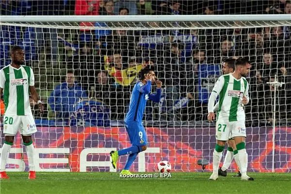 ?i=epa%2fsoccer%2f2018-12%2f2018-12-04%2f2018-12-04-07208667_epa