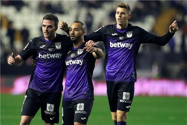 لاعبو ليجانيس 