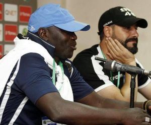  إياد الزعفوري (يمين)