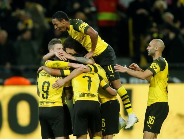 لاعبو دورتموند