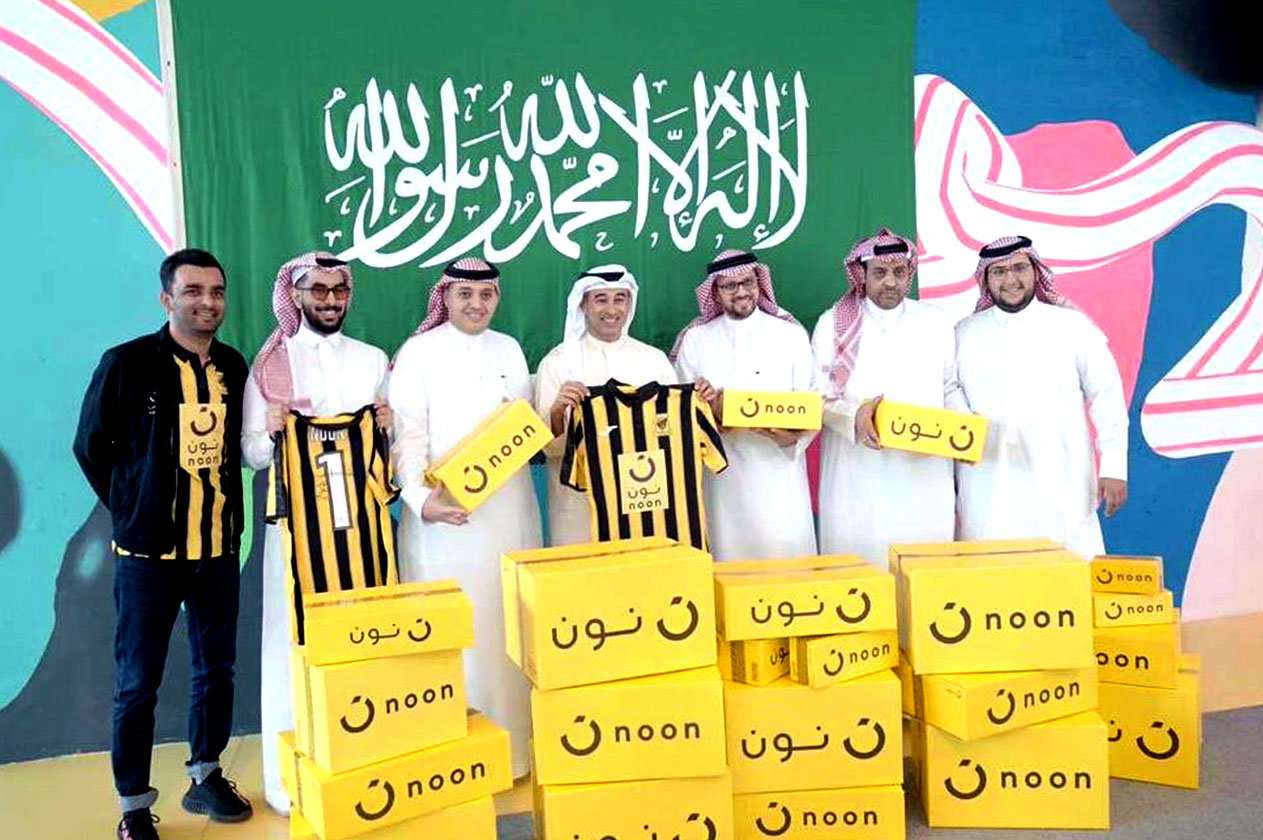 بعد توقيع عقود الرعاية