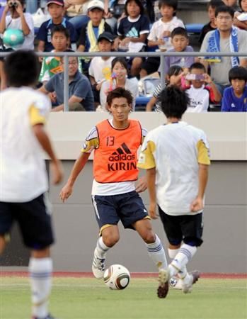 المدفع ماكينو شارك في تدريبات اليوم بمدينة ساكاي