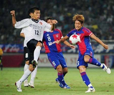 من مباراة إف سي طوكيو وجامعة كومازاوا