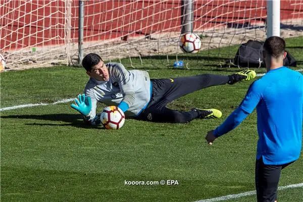 ?i=epa%2fsoccer%2f2018-12%2f2018-12-06%2f2018-12-06-07212303_epa