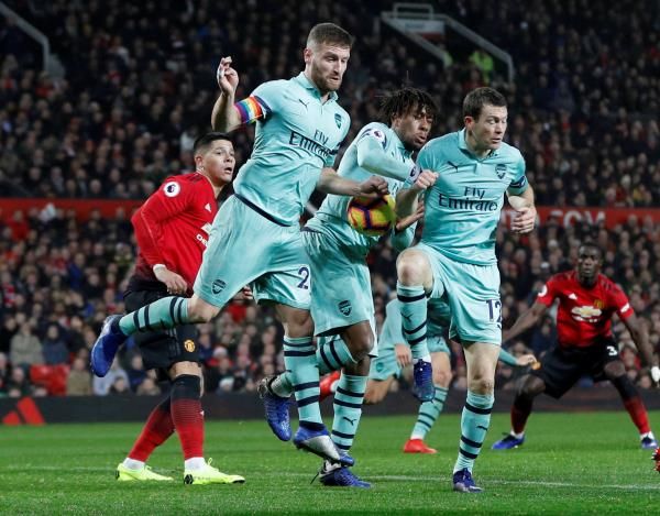 لاعبو آرسنال 